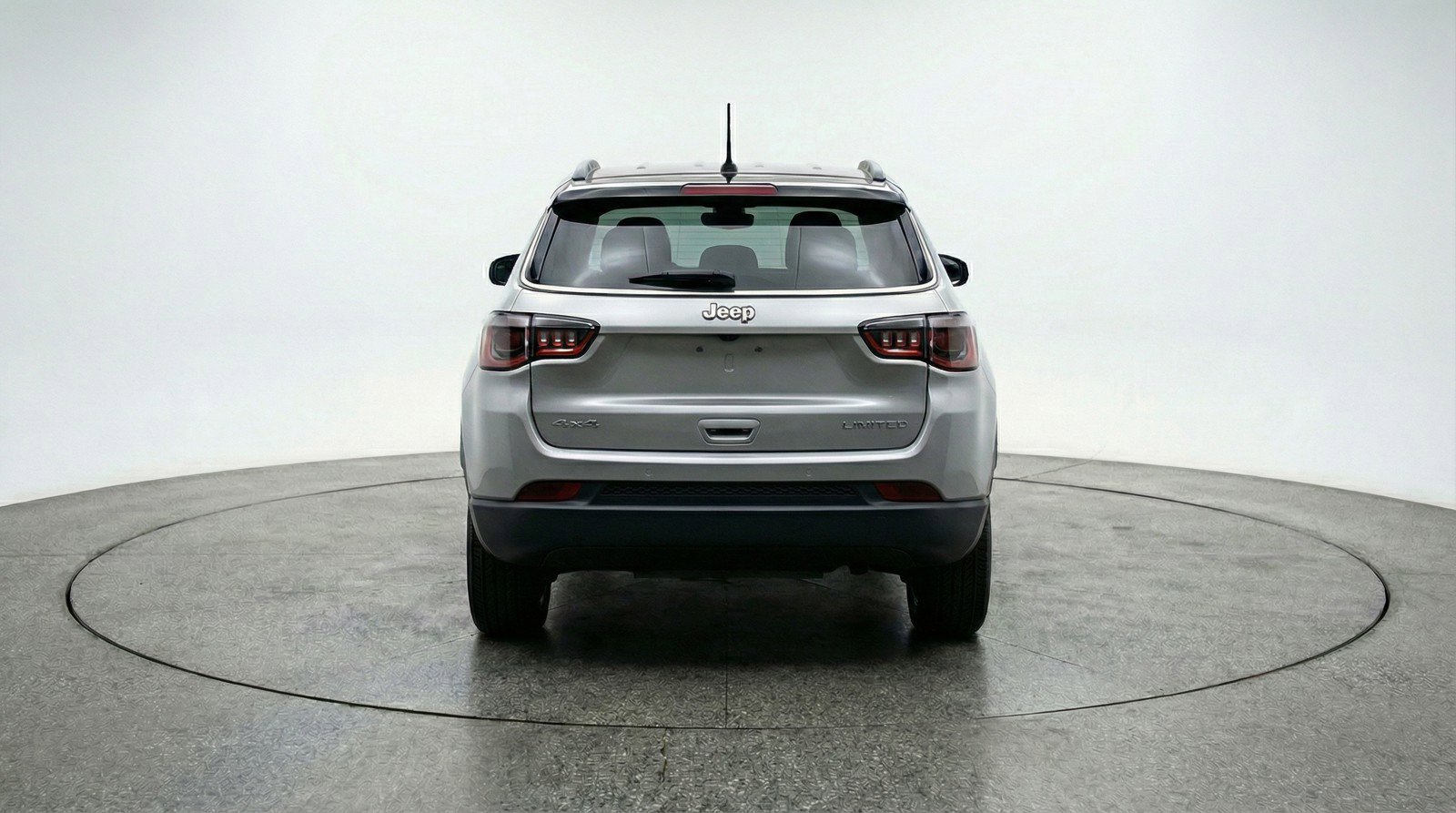 Used 2025 Jeep Compass Limited image 7