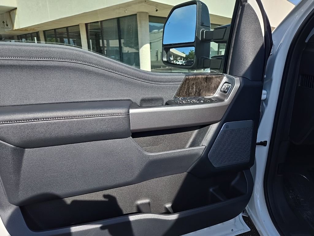 New 2026 Ford F250 Lariat image 9
