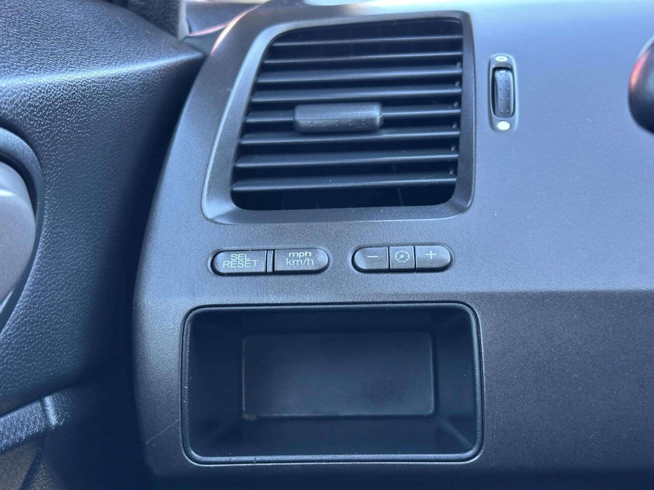 Used 2011 Honda Civic LX-S image 29