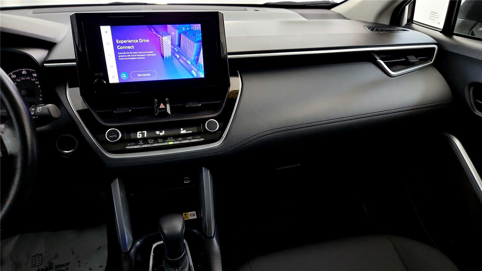 Certified 2023 Toyota Corolla Cross LE w/ Moonroof Package image 29