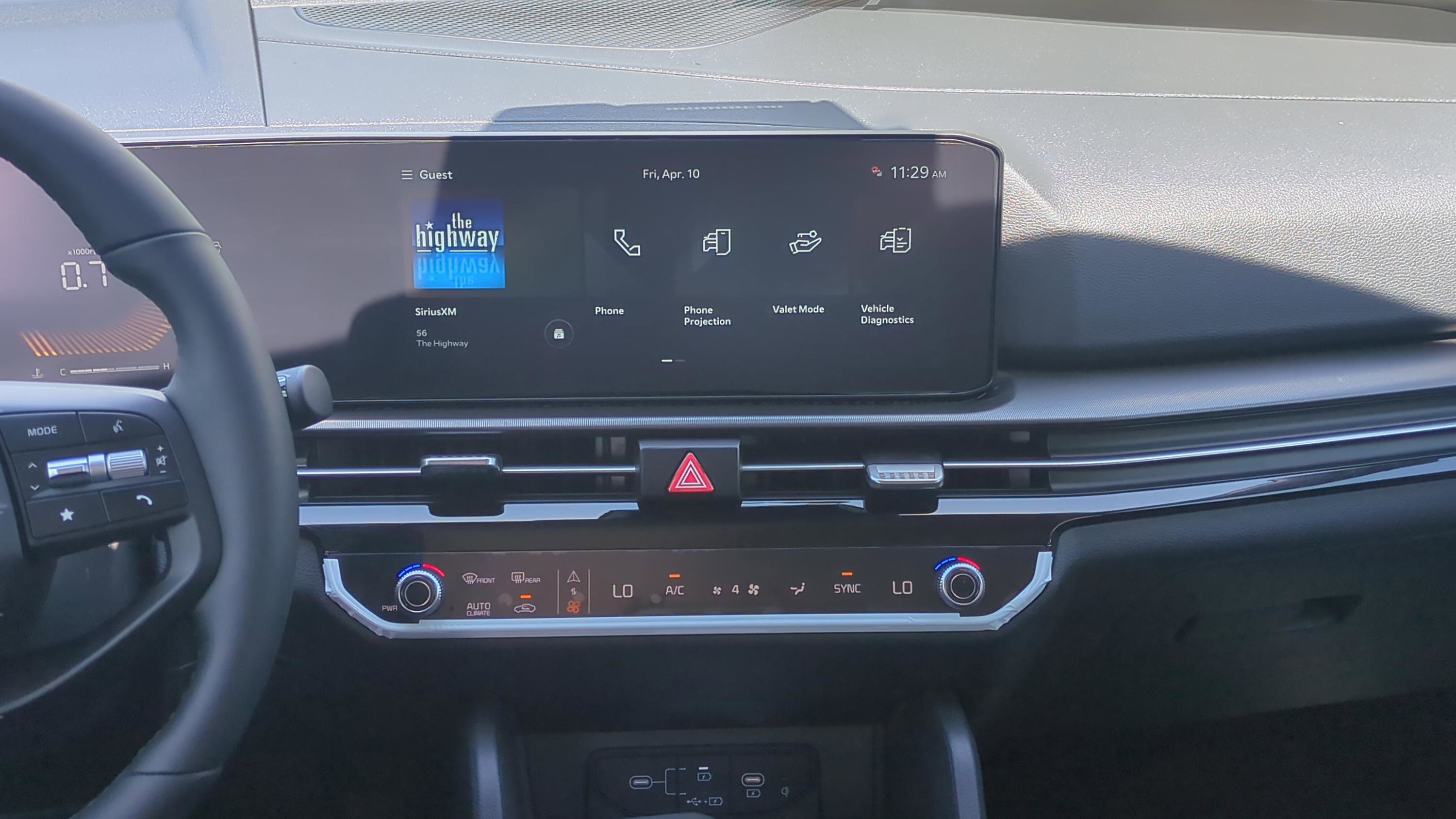 New 2026 Kia Sportage EX image 38