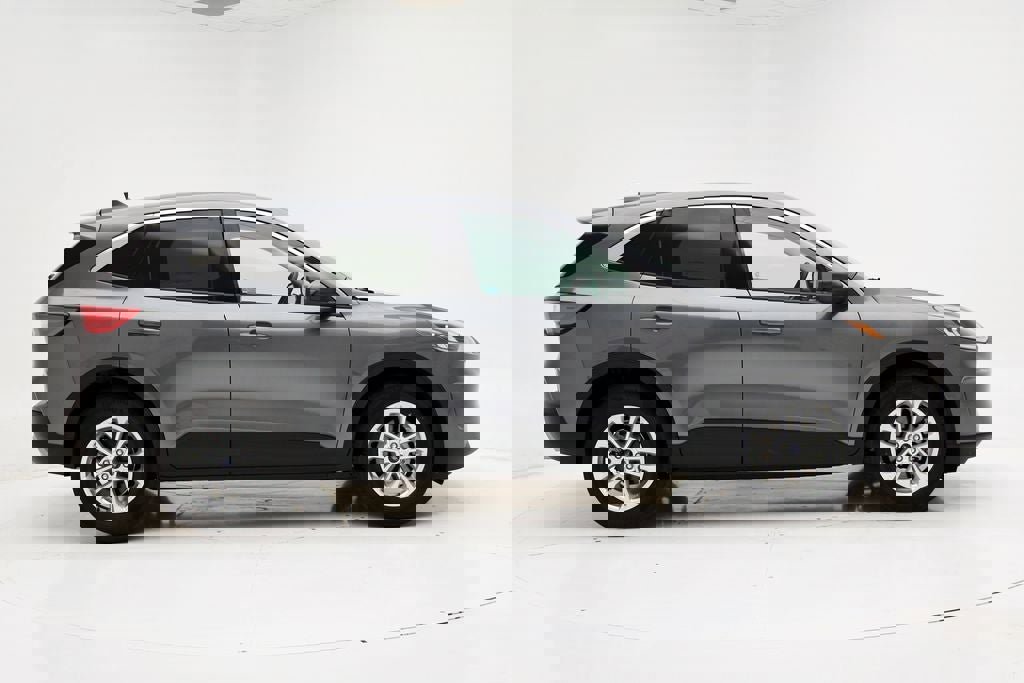 Used 2022 Ford Escape SE w/ Convenience Package image 2