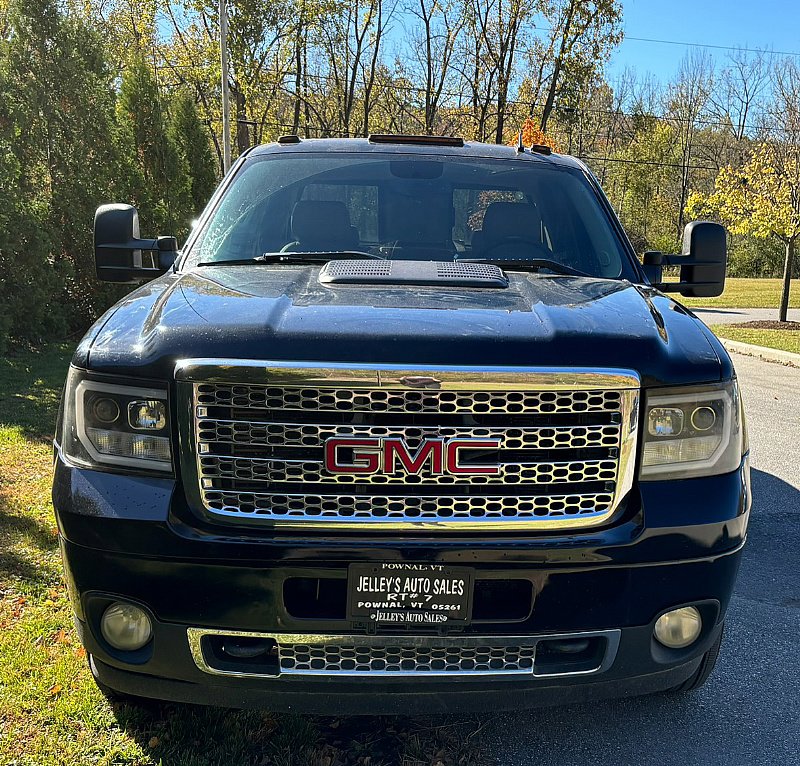 Used 2014 GMC Sierra 3500 Denali image 3