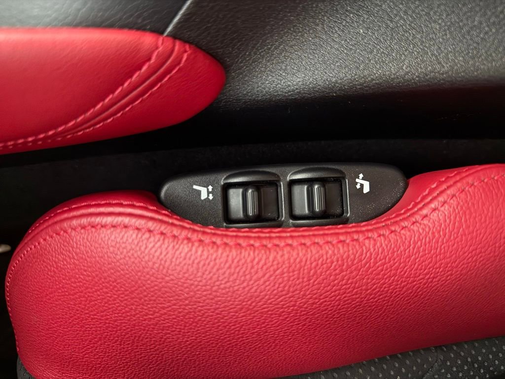 Used 2024 Nissan Z Performance w/ Floor Mat Package image 16