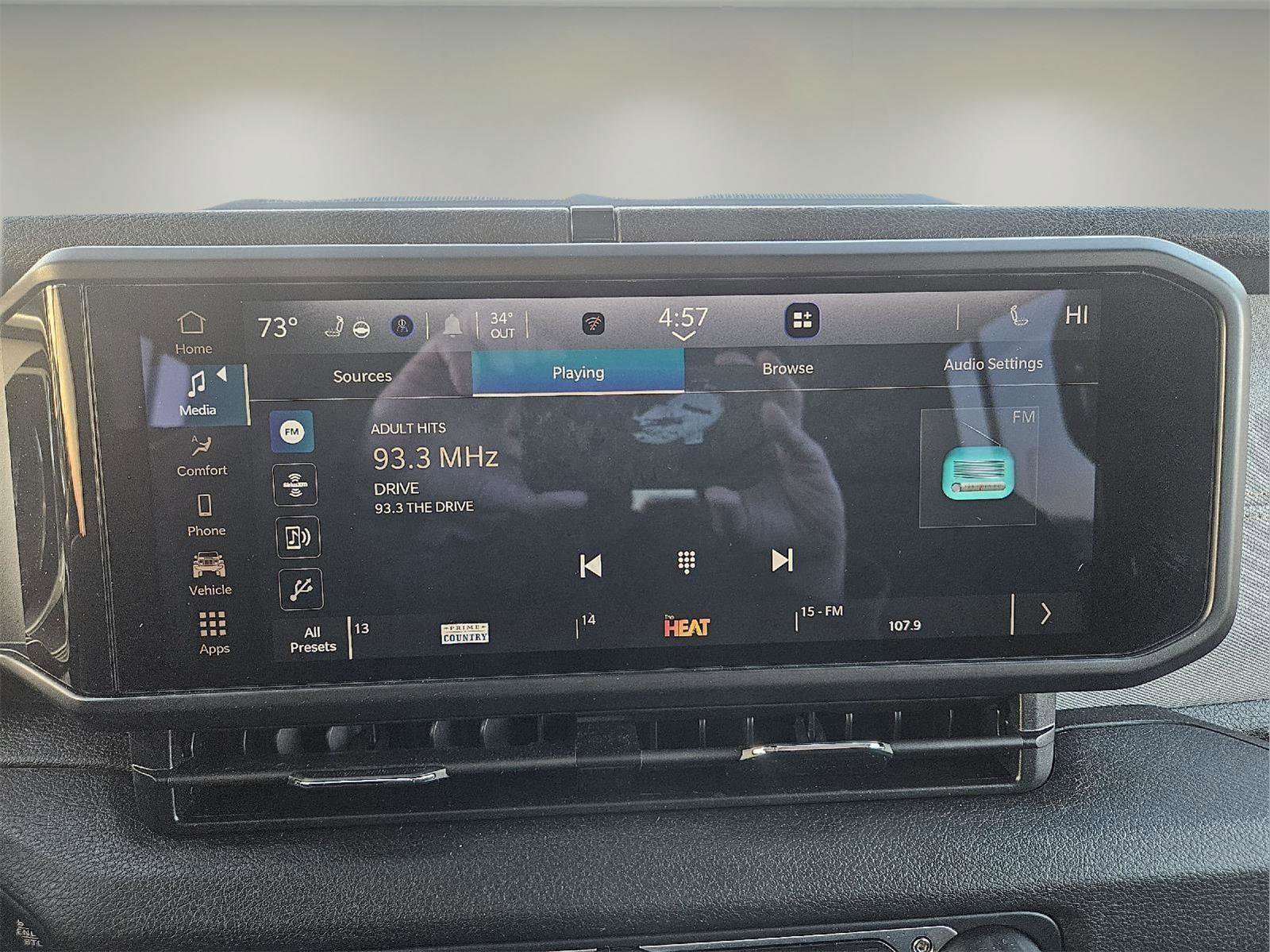 Used 2025 Jeep Wrangler Willys image 15