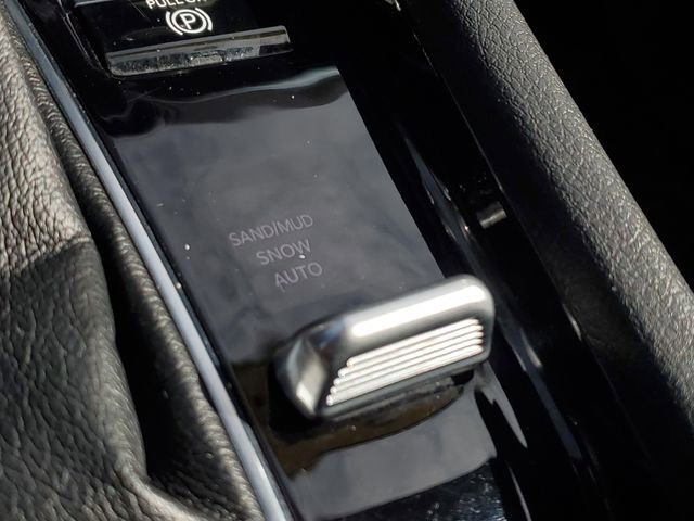 Used 2023 Jeep Compass Limited image 30