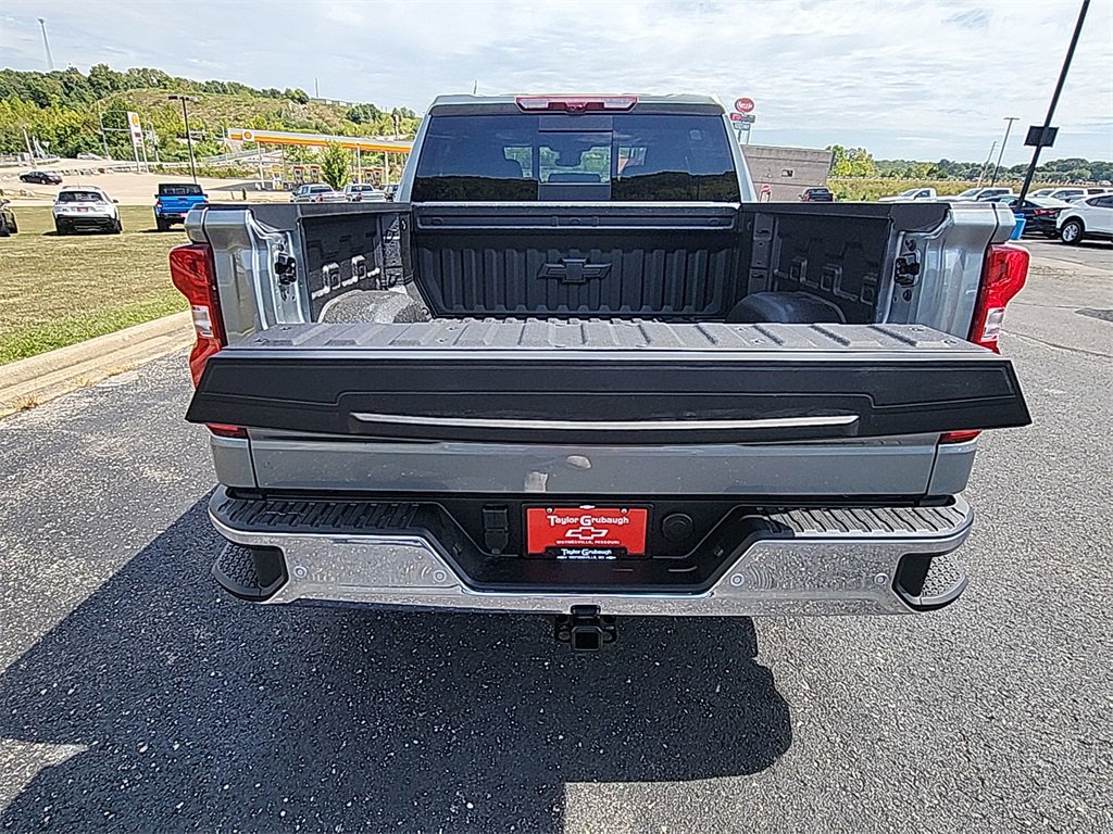 New 2026 Chevrolet Silverado 1500 LTZ w/ Technology Package image 9