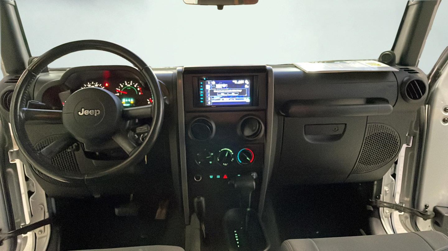 Used 2008 Jeep Wrangler Unlimited X AWD/4WD image 10