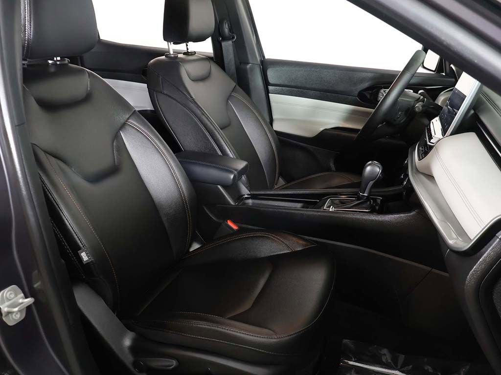 Used 2024 Jeep Compass Limited AWD/4WD image 24
