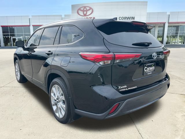 Used 2023 Toyota Highlander Limited AWD/4WD image 3