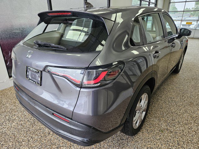 Used 2024 Honda HR-V LX image 2