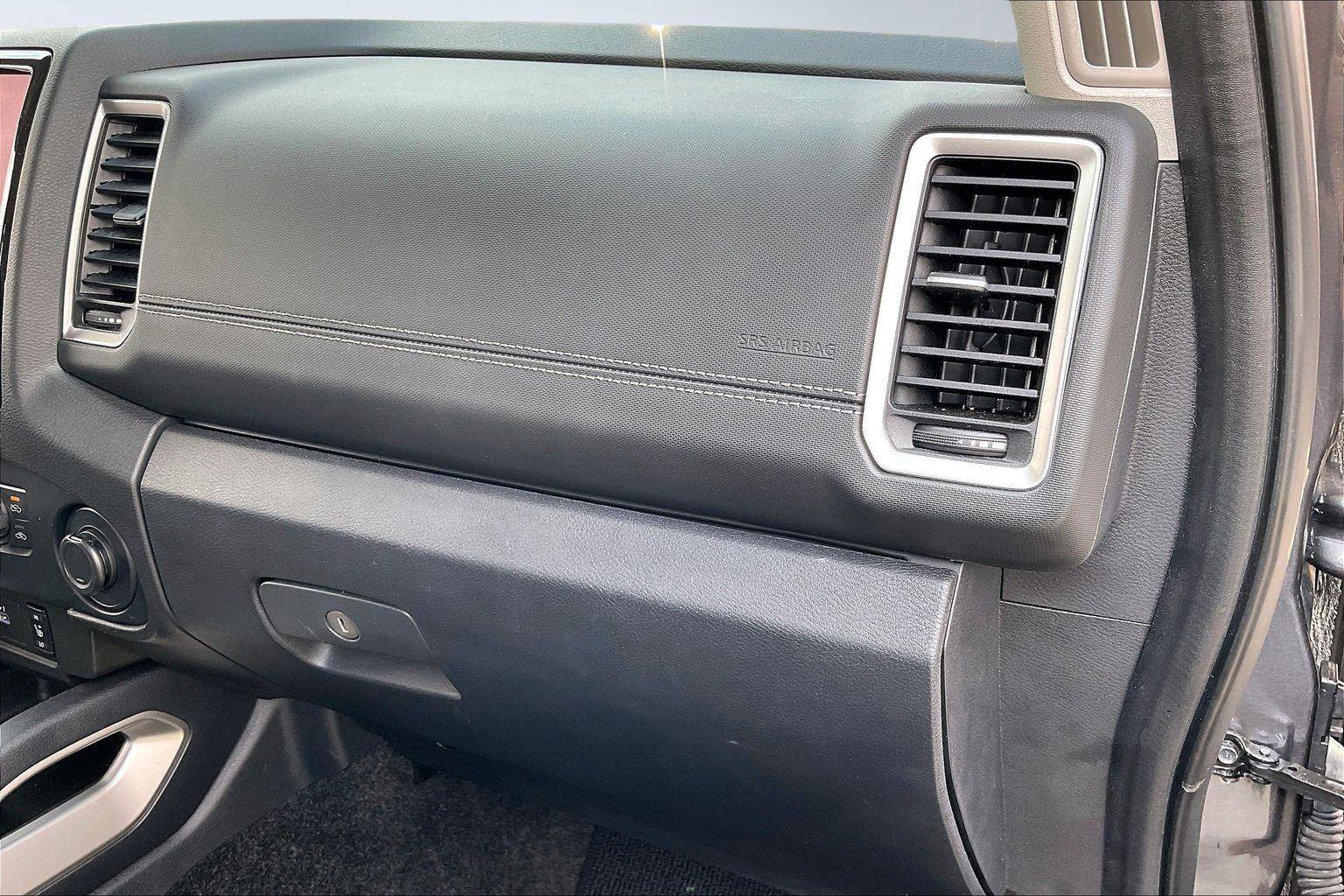 Certified 2022 Nissan Frontier SV image 18