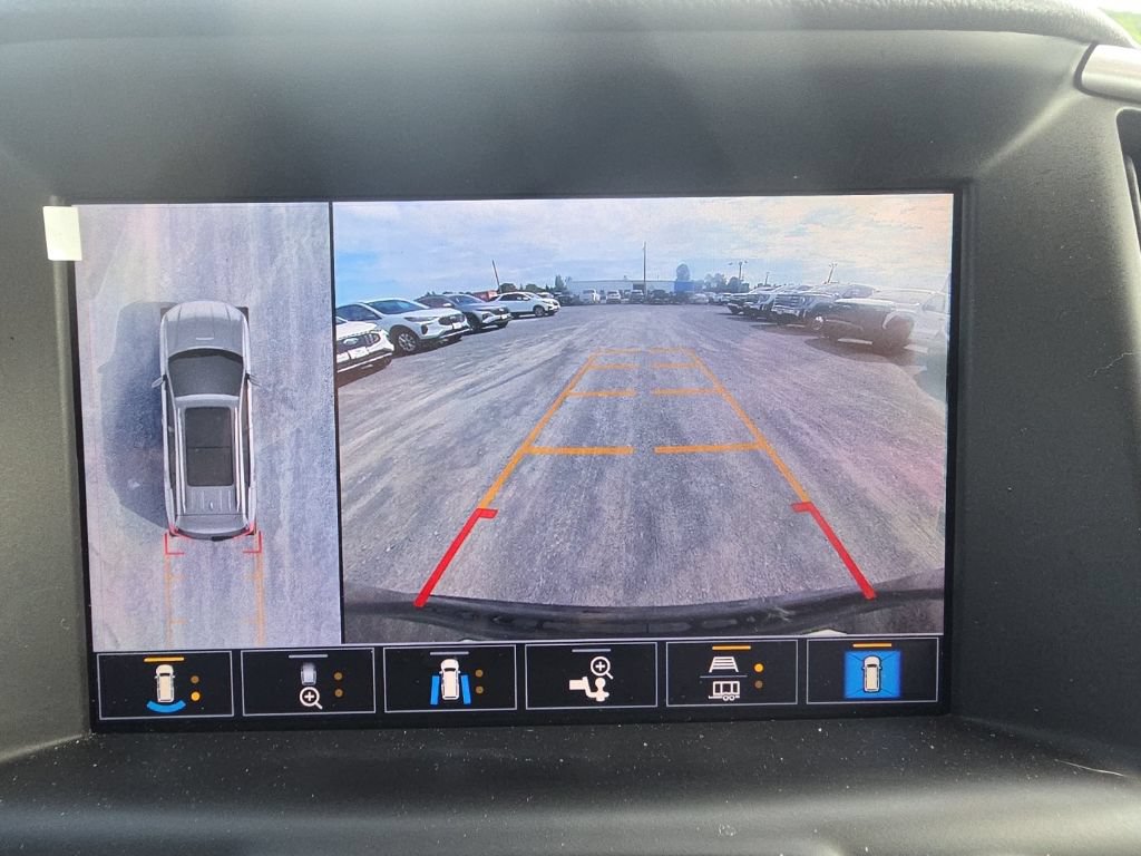 Used 2024 GMC Terrain AT4 w/ Tech Package AWD/4WD image 28