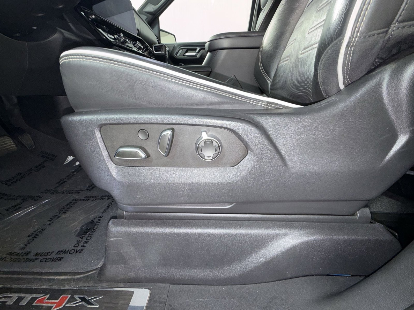 Used 2023 GMC Sierra 1500 AT4X AWD/4WD image 14