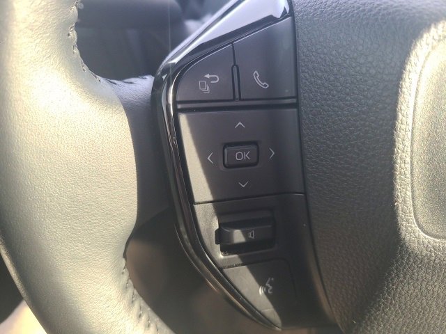 Used 2024 Toyota bZ4X XLE image 20