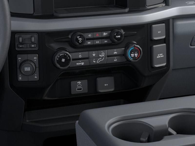 New 2026 Ford F250 XL w/ STX Appearance Package AWD/4WD image 11