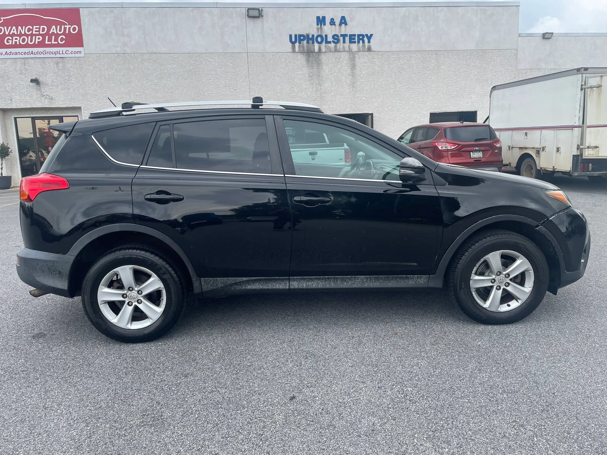 Used 2013 Toyota RAV4 XLE AWD/4WD image 7