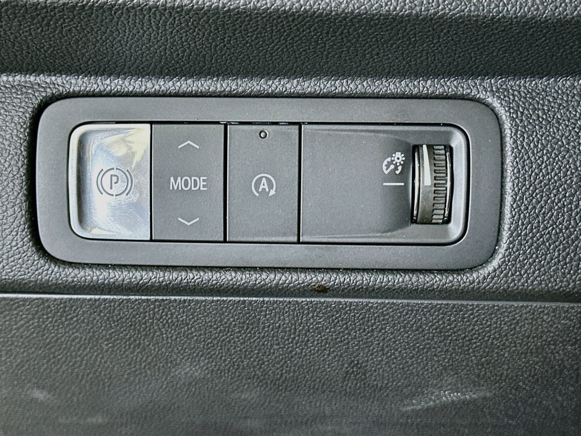 Used 2026 Chevrolet Traverse LT FWD image 17