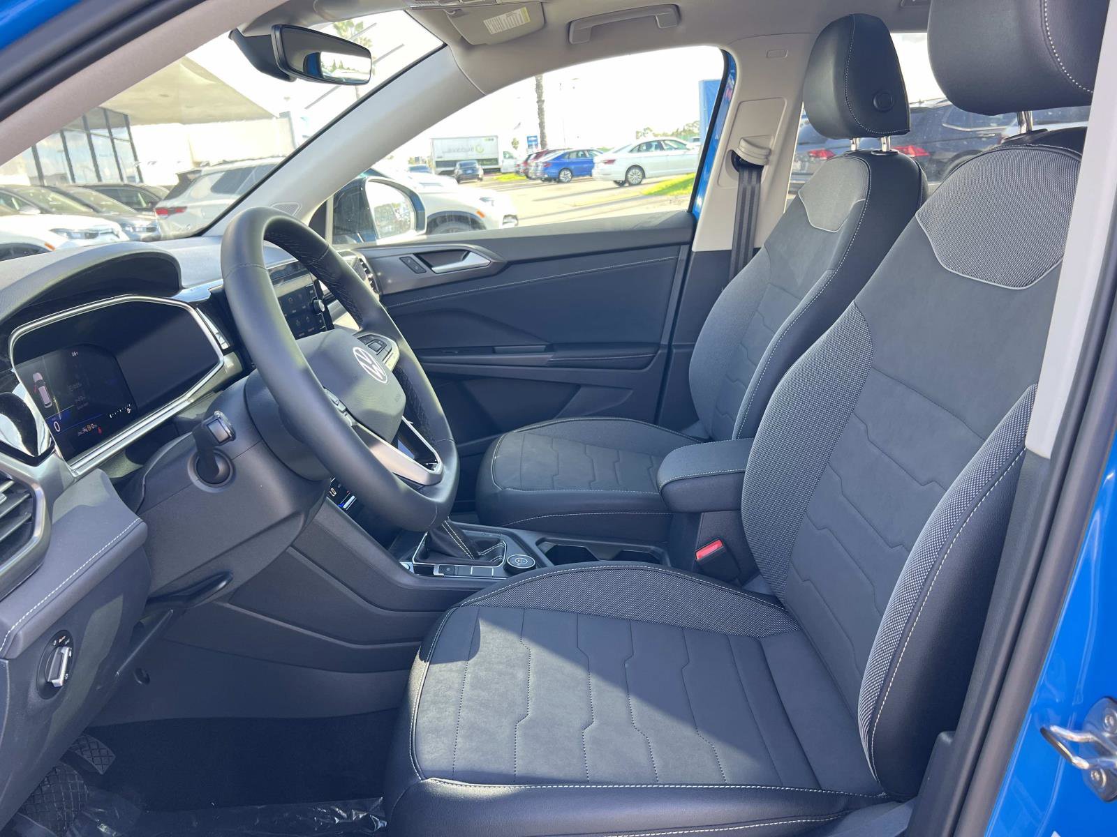 New 2026 Volkswagen Taos SE image 19