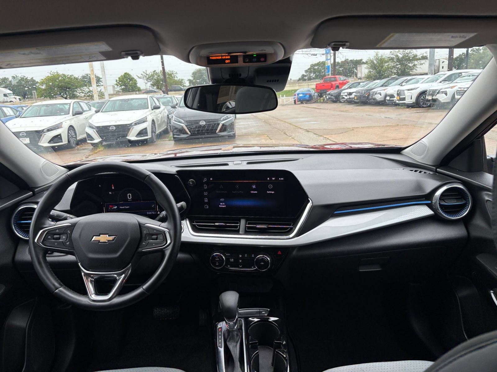 Used 2025 Chevrolet Trax LT w/ LT Convenience Package FWD image 27