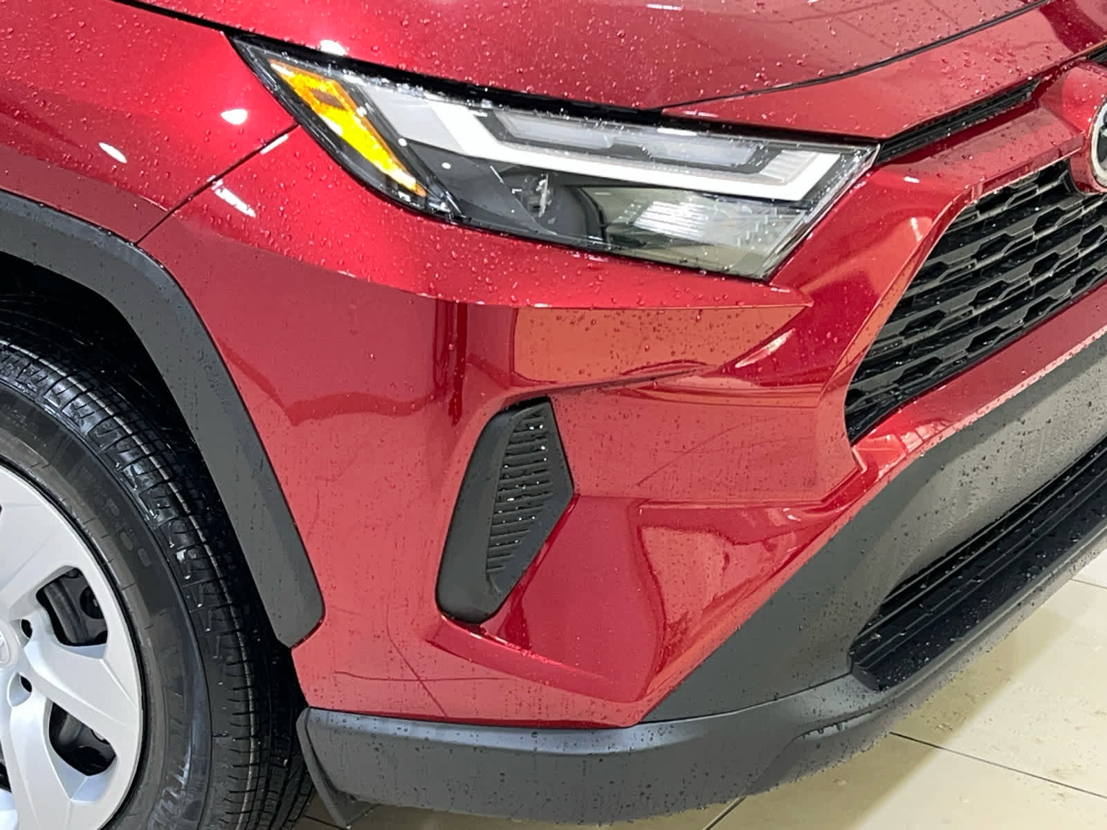 New 2025 Toyota RAV4 LE image 2