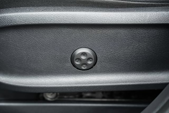 Certified 2023 Mercedes-Benz GLB 250 4MATIC image 31