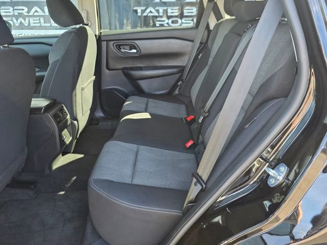 Used 2024 Nissan Rogue SV image 29