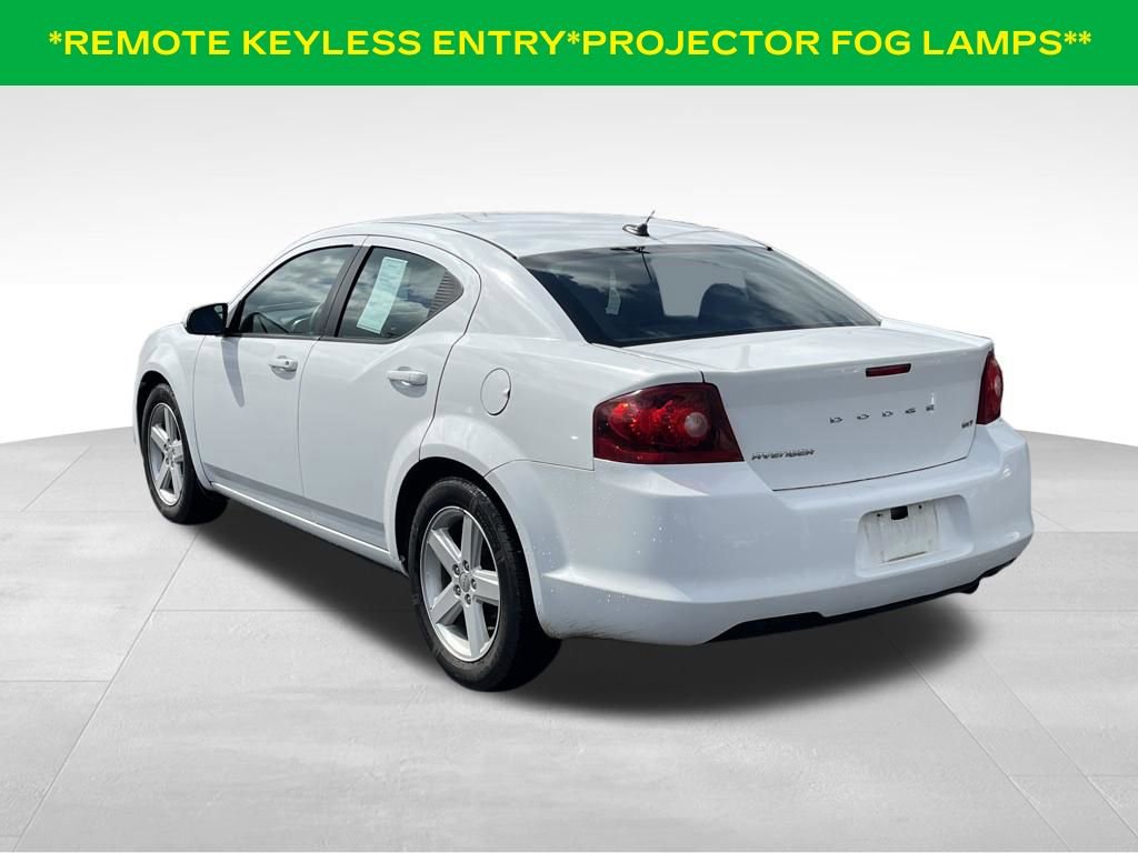 Used 2013 Dodge Avenger SXT image 8