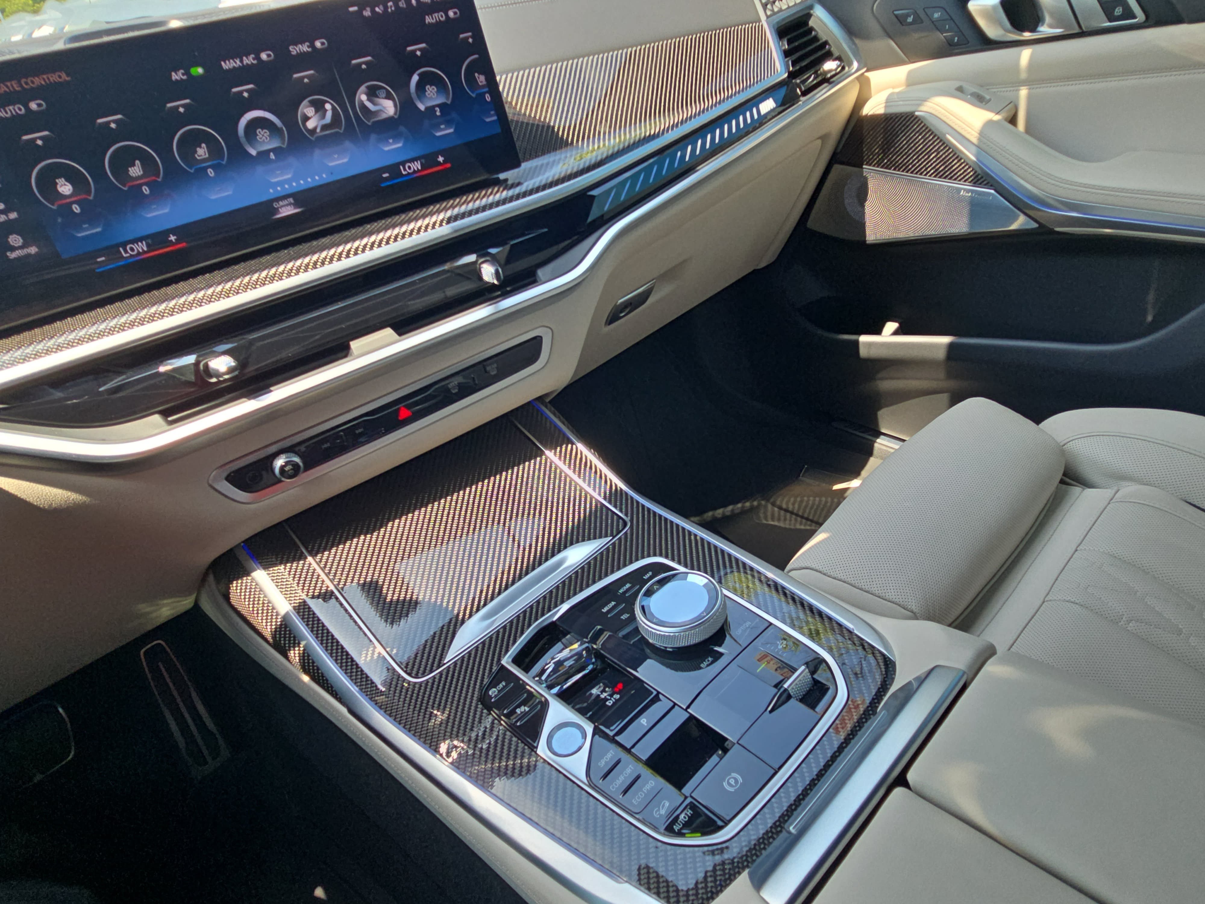Used 2023 BMW X7 M60i w/ Executive Package AWD/4WD image 25