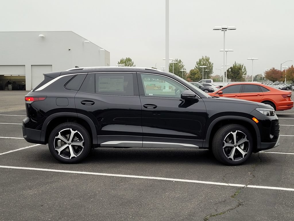 New 2026 Volkswagen Tiguan SE AWD/4WD image 4