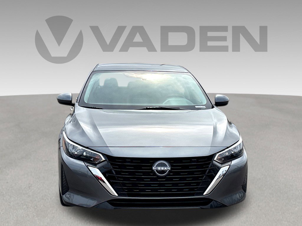 Used 2025 Nissan Sentra SV image 2