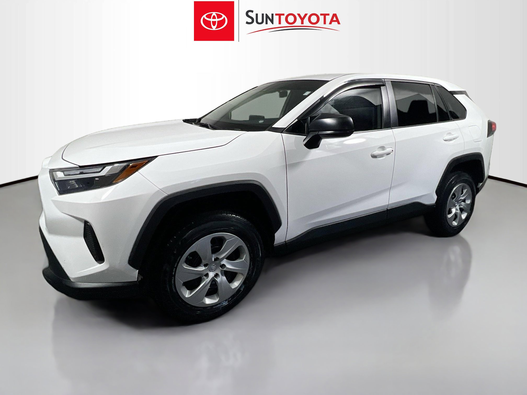 Used 2024 Toyota RAV4 LE FWD image 9