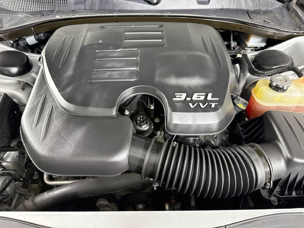Used 2022 Dodge Charger SXT RWD image 31