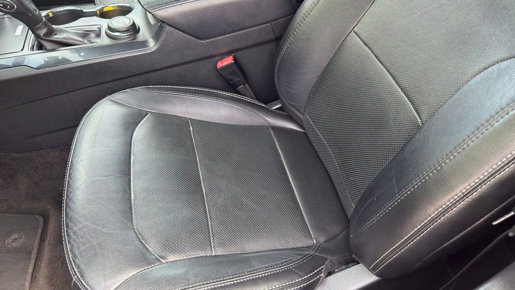 Used 2018 Ford Explorer Limited image 11