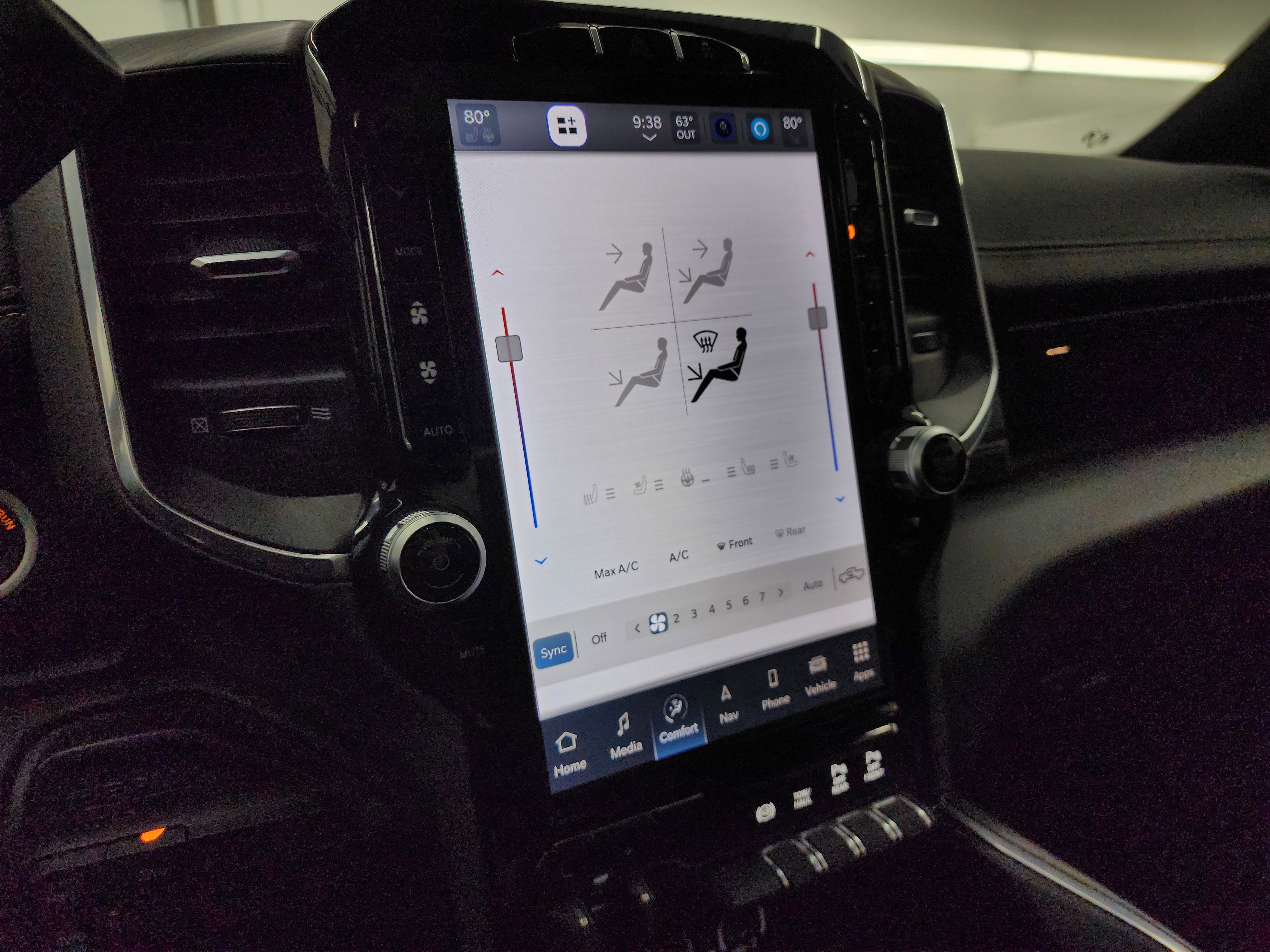 Used 2024 RAM 2500 Laramie w/ Sport Appearance Package image 49