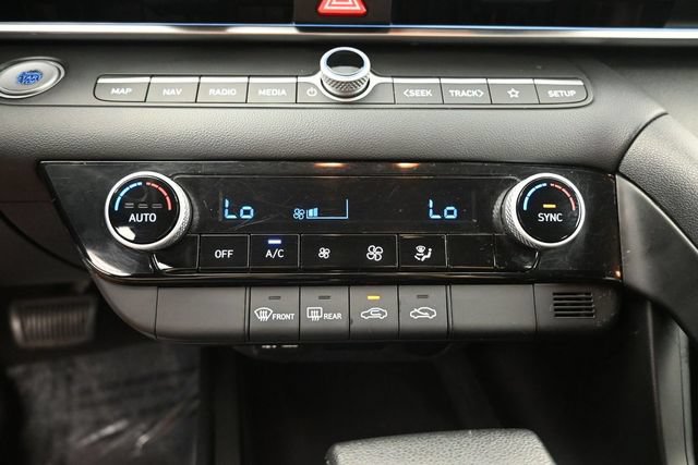Used 2024 Hyundai Elantra SEL FWD image 24