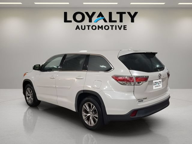 Used 2014 Toyota Highlander Plus AWD/4WD image 3