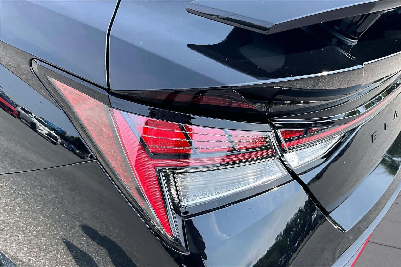 Used 2025 Hyundai Elantra N FWD image 29