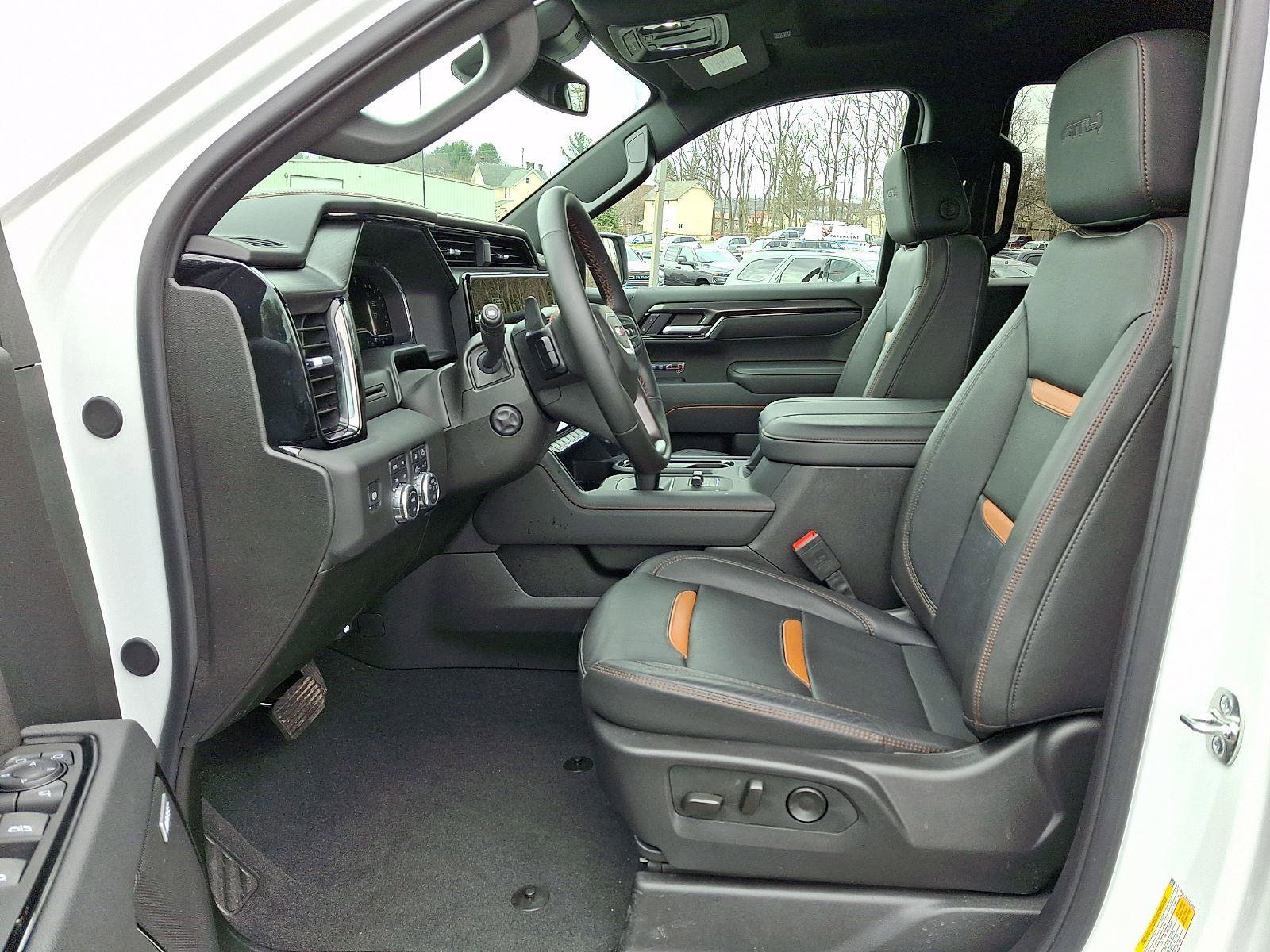 Used 2025 GMC Sierra 1500 AT4 image 14