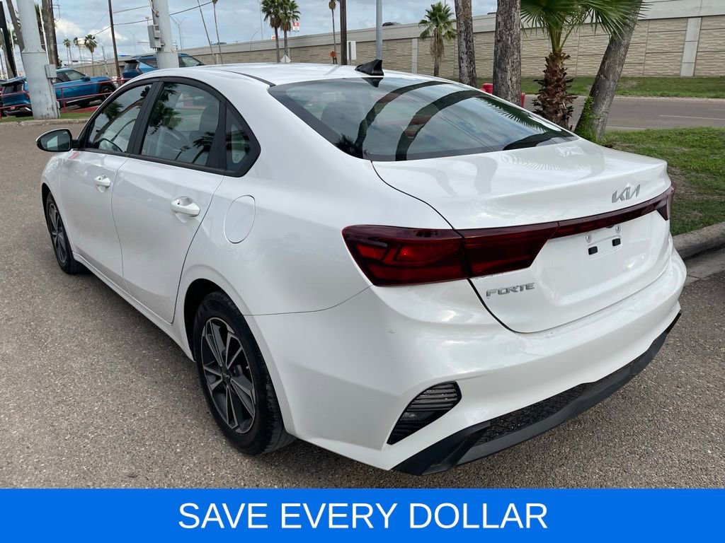 Used 2023 Kia Forte LXS w/ LXS Technology Package FWD image 4