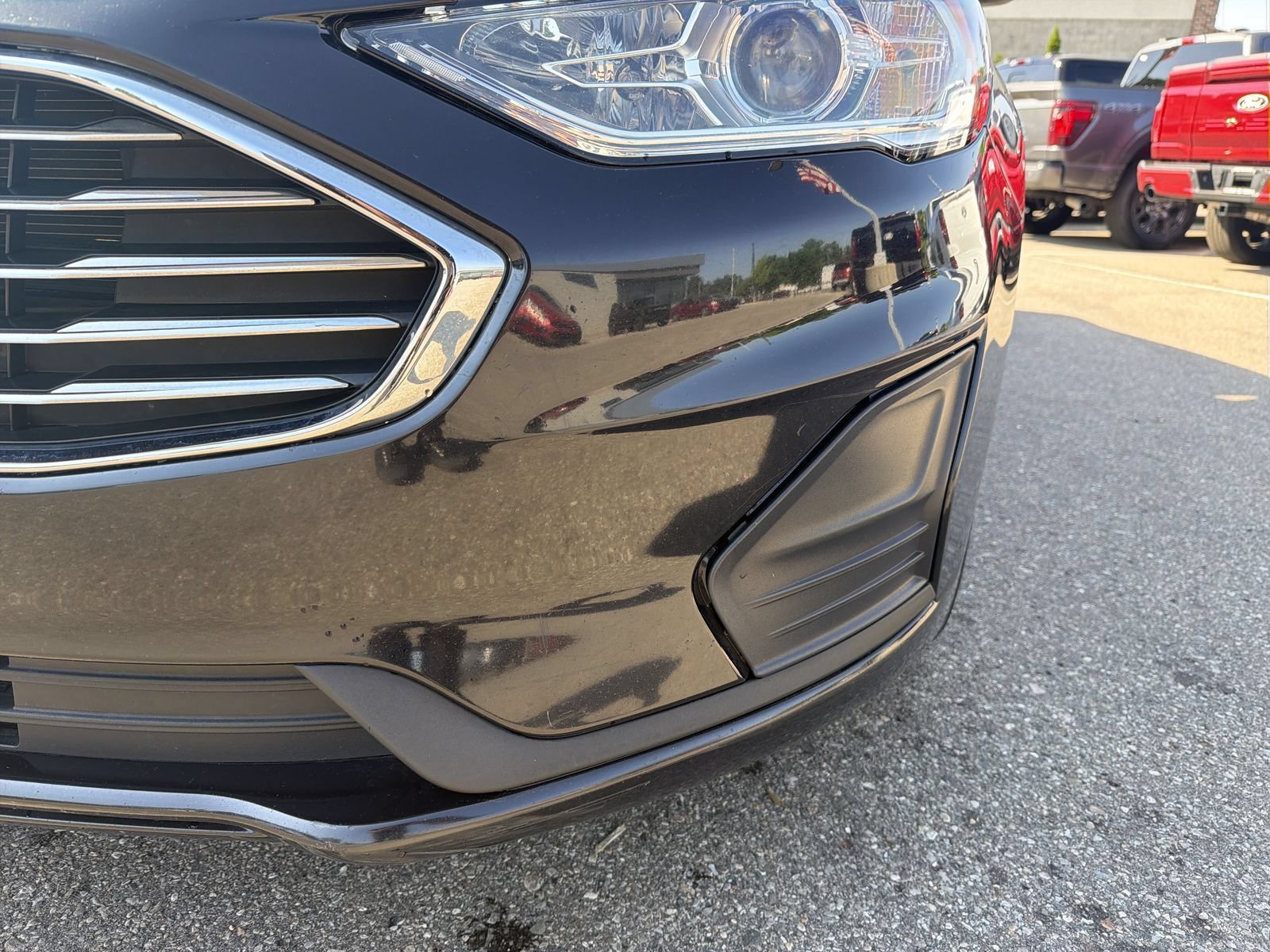 Used 2020 Ford Fusion SE FWD image 14