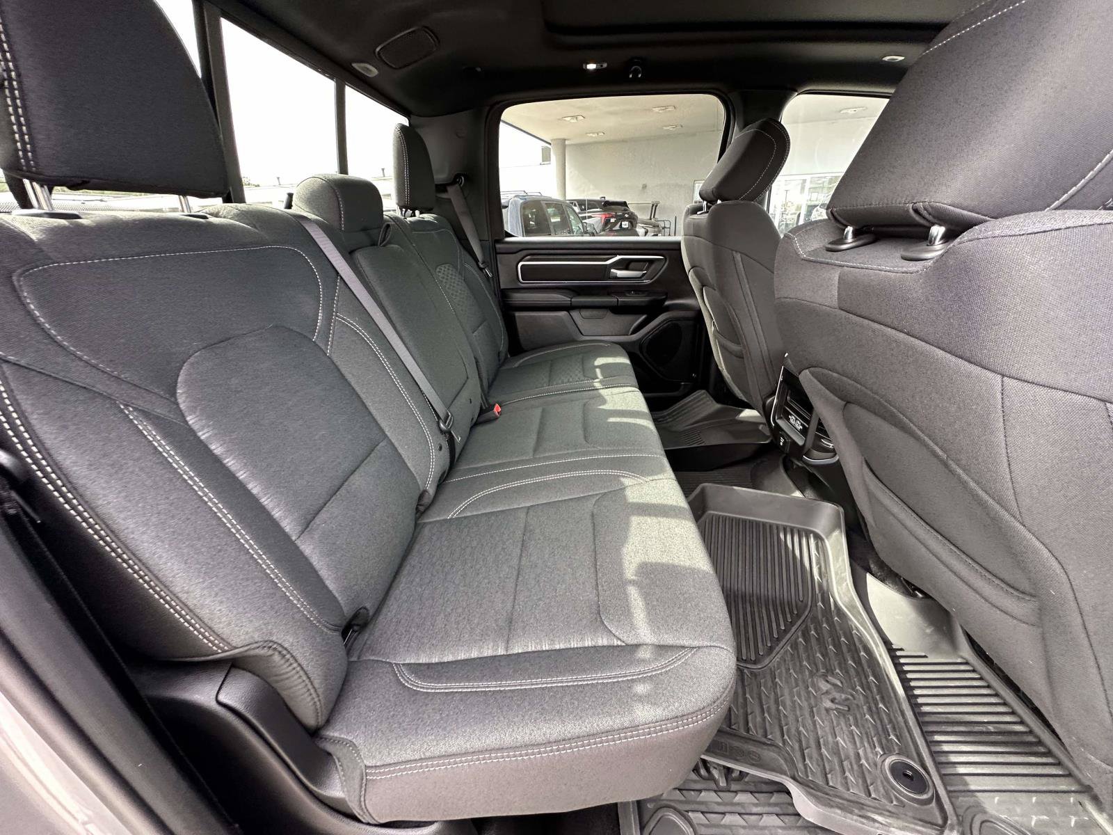 Used 2025 RAM 1500 Big Horn AWD/4WD image 33