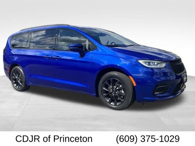 Used 2021 Chrysler Pacifica Touring-L w/ S Appearance Package