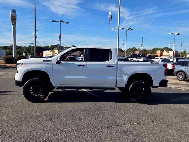 Used 2023 Chevrolet Silverado 1500 LT Trail Boss w/ LT Trail Boss Premium Package AWD/4WD image 4