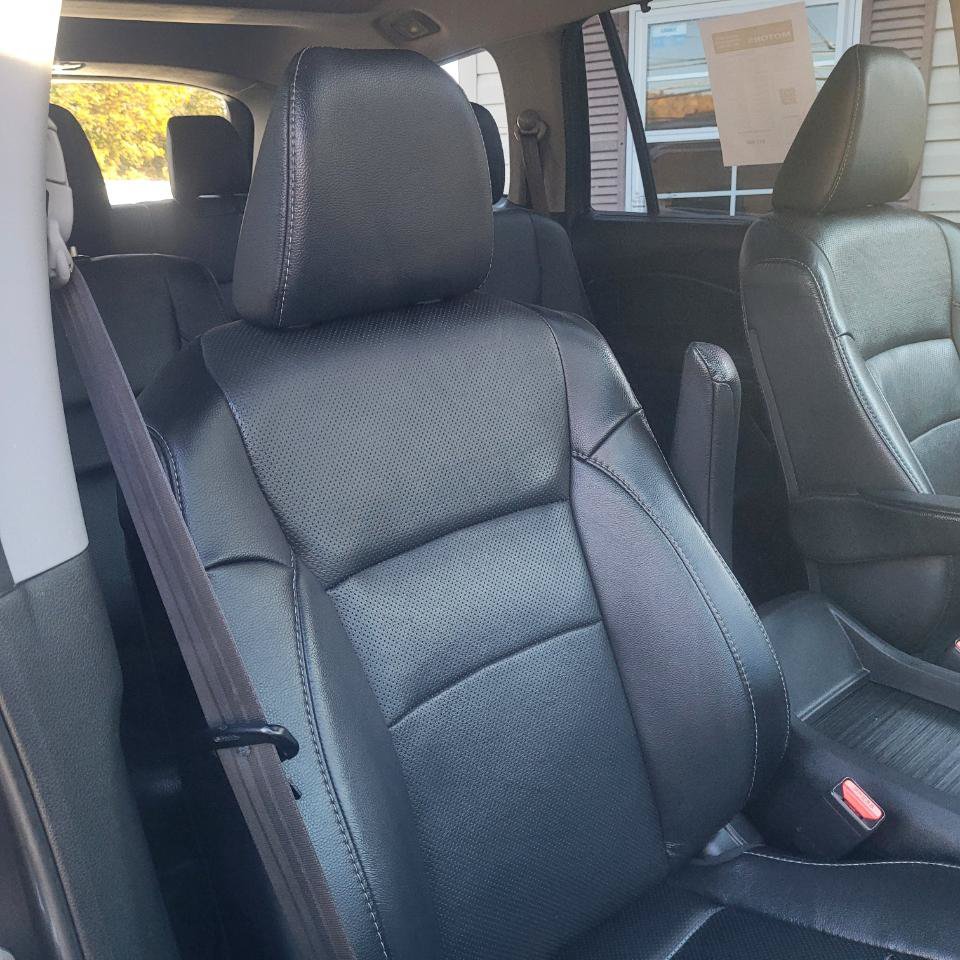 Used 2017 Honda Pilot Elite image 31