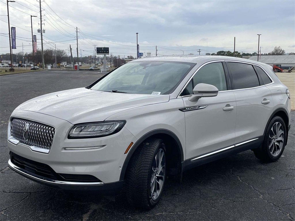 Certified 2023 Lincoln Nautilus Reserve w/ Equipment Group 201A image 7