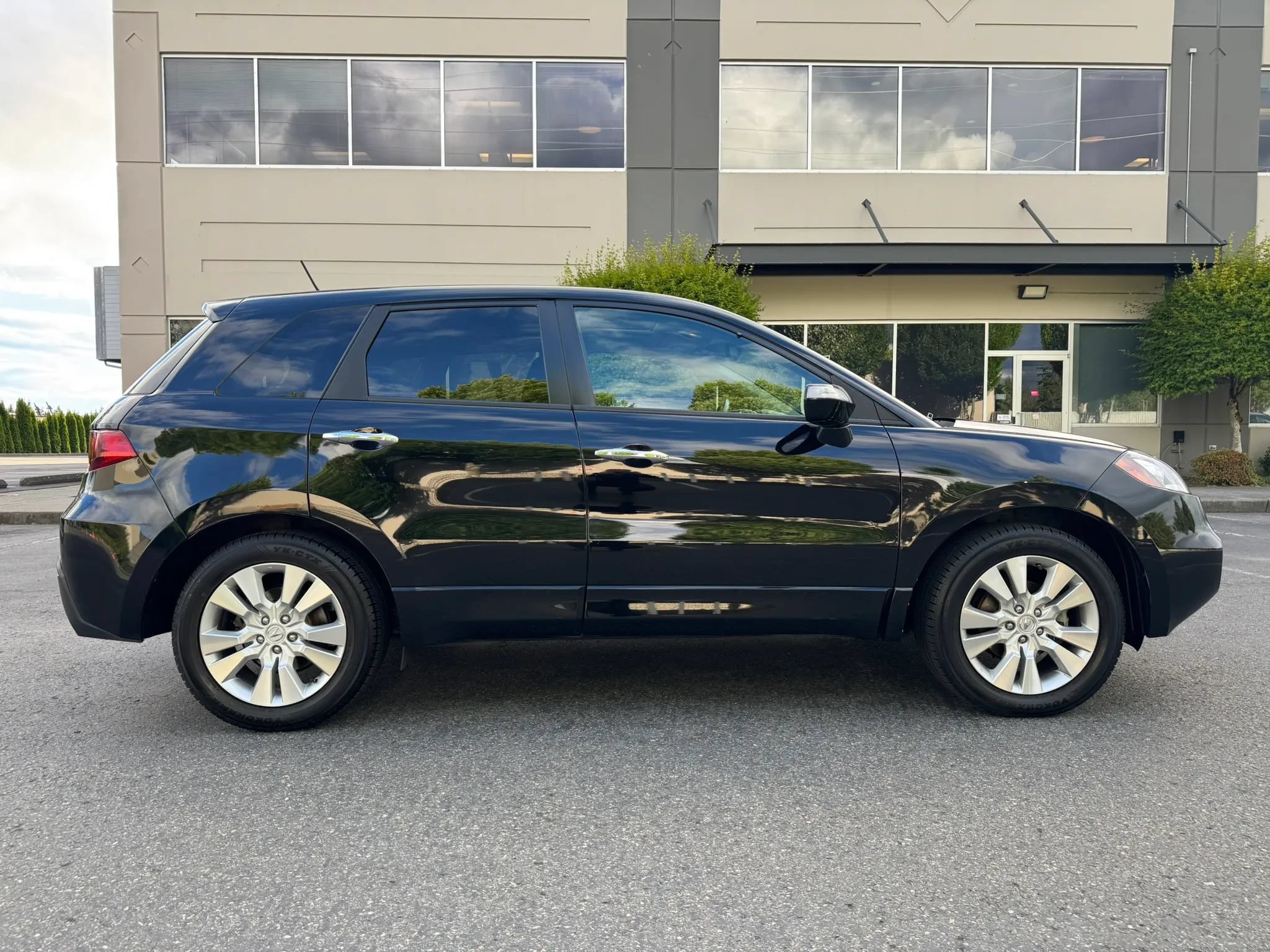Used 2012 Acura RDX SH-AWD w/ Technology Package image 12