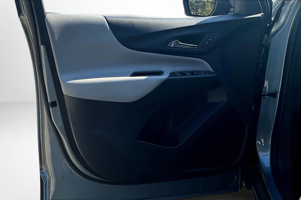 Used 2023 Chevrolet Equinox LT image 20