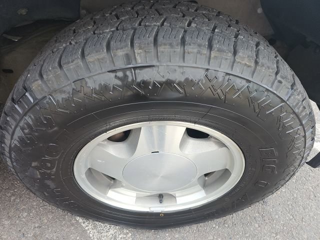 Used 1999 GMC Yukon SLT w/ Marketing Opt Pkg 5 image 16