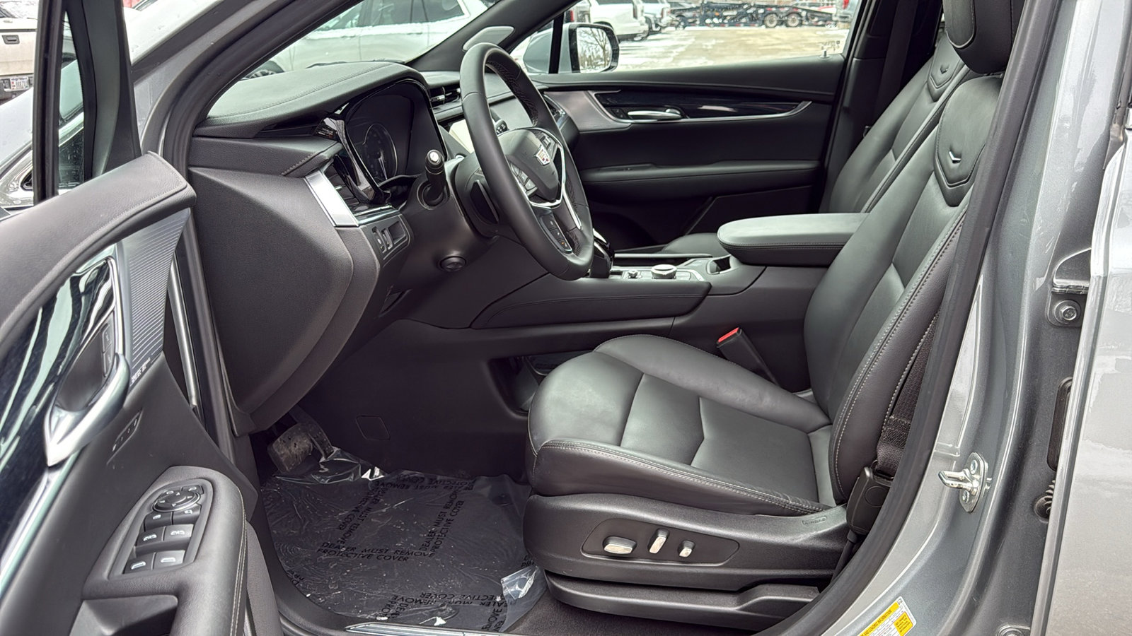 Certified 2025 Cadillac XT5 Premium Luxury image 8